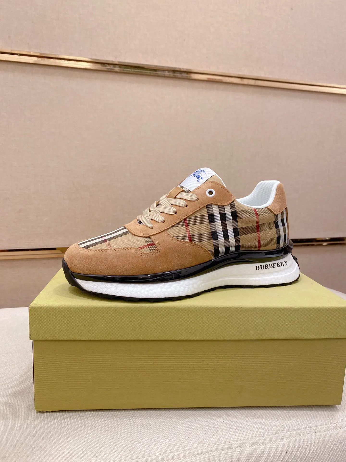 Men's clothing and shoes💰:442💰🇮🇹🇮🇹Synchronized with BURBERRY's top purchasing agents🔍🔍. First-layer cowhide and fabric imported from Italy. Fully imported mesh lining, sole: original sole provided by the original factory, exclusive movable molded sole, super comfortable, original factory follow-up goods, 🔍🔍high quality, can be entered and exited at will, welcome to compare code number 38-44 (45 is custom-made and cannot be returned or exchanged)